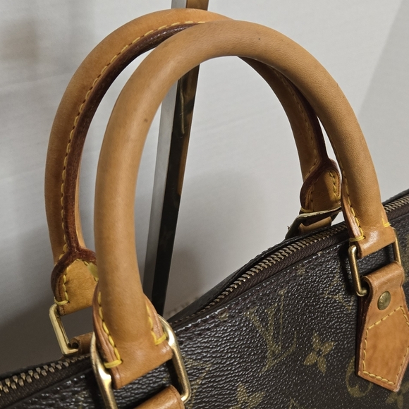 Louis Vuitton Alma PM Monogram Canvas Leather Bag Vintage EXCELLENT - Picture 5 of 13